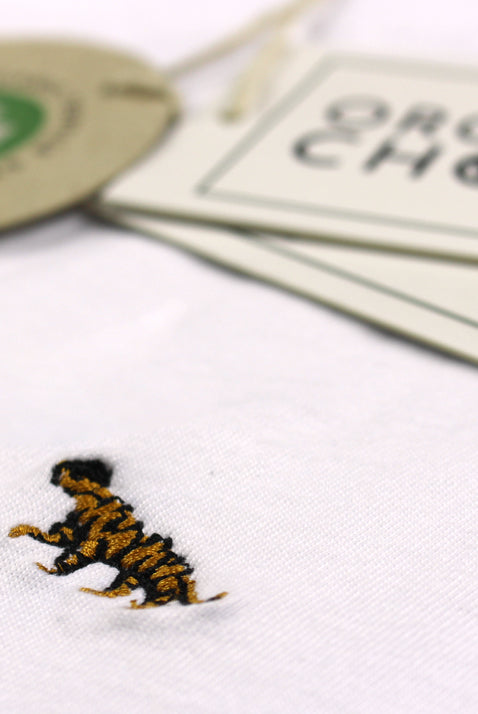 Camiseta Algodón Orgánico Blanca - Tigre Detalle Hombre