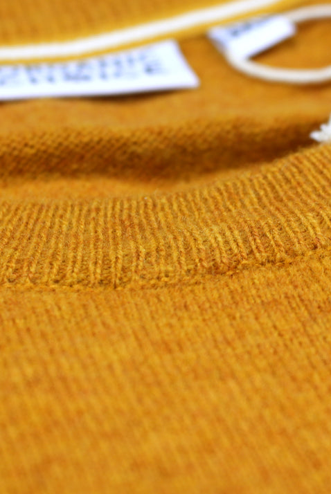 Jersey de Lana Orgánica Amarillo Detalle para Hombre lana orgánica